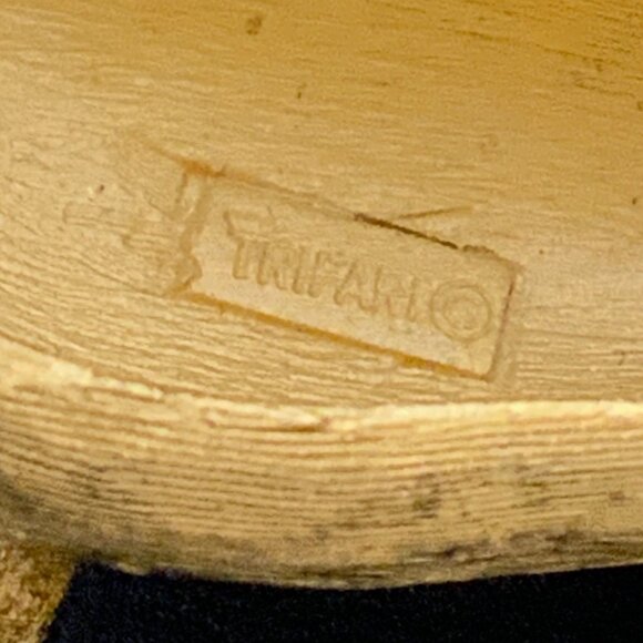 Vintage Crown Trifari Brushed Gold-Toned Dachshund Dog Brooch Pin - Picture 3 of 6